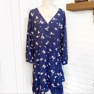 GAP V-Neck Ruffle Dress, Size XXL